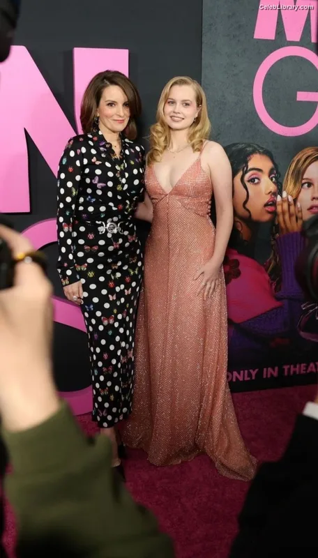 Angourie Rice photo 1 of 317