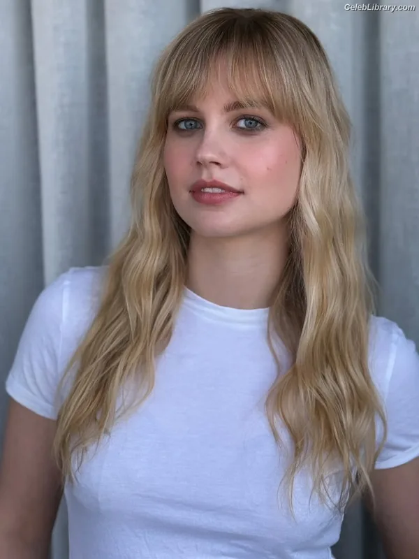 Angourie Rice photo 2 of 317