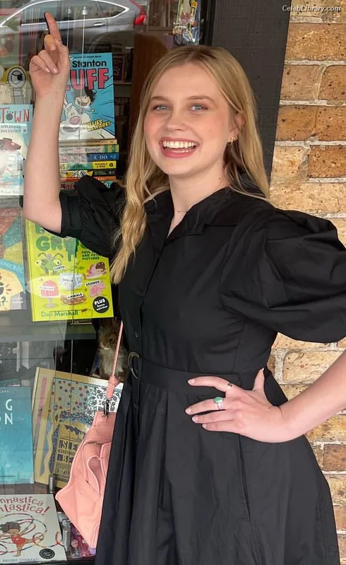 Angourie Rice photo 11 of 317