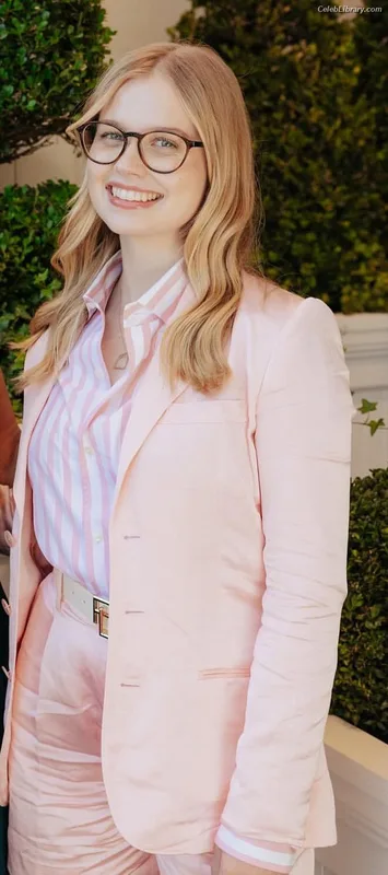Angourie Rice photo 18 of 317