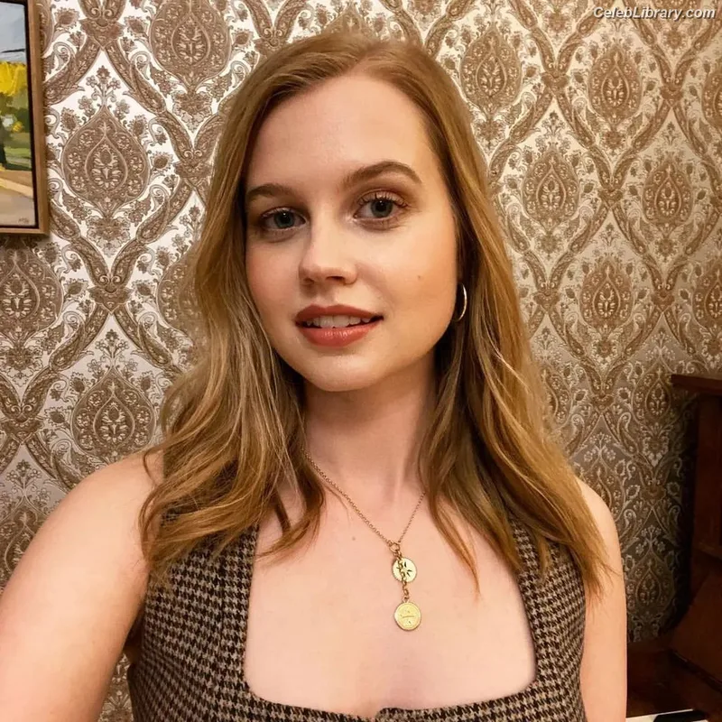 Angourie Rice photo 21 of 317