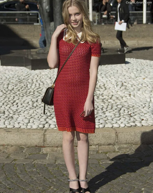 Angourie Rice photo 3 of 317