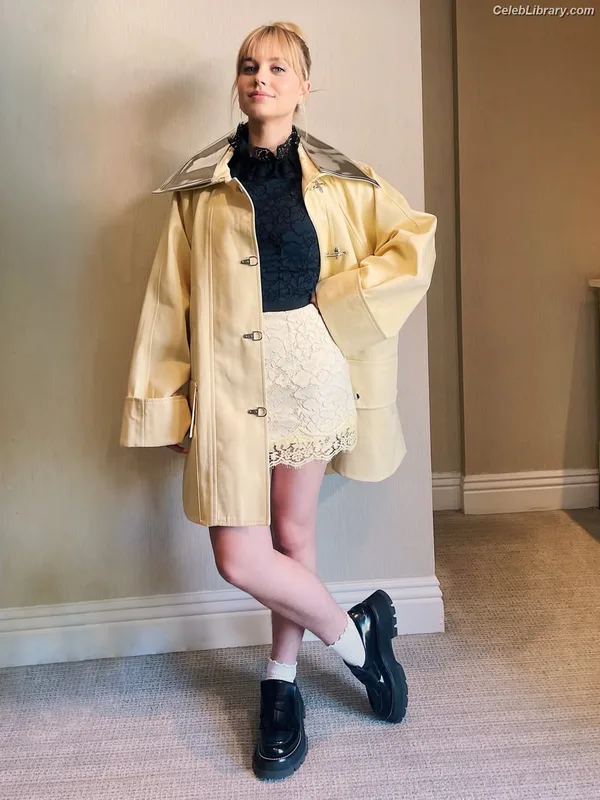 Angourie Rice photo 15 of 317
