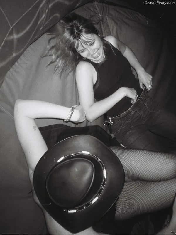 Angourie Rice photo 4 of 317