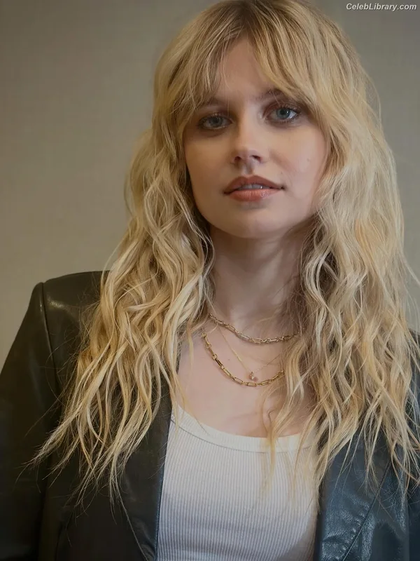 Angourie Rice photo 6 of 317