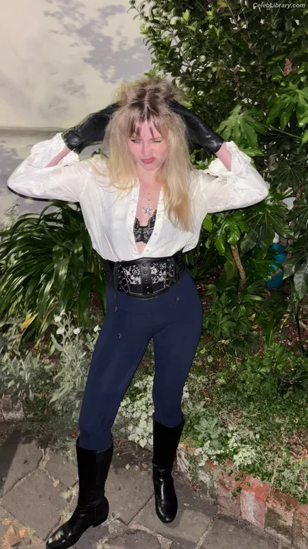 Angourie Rice photo 6 of 317