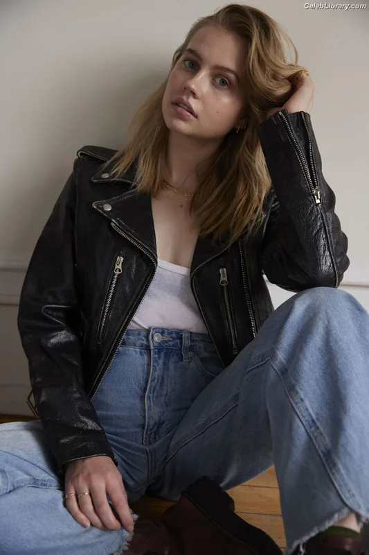 Angourie Rice photo 24 of 317
