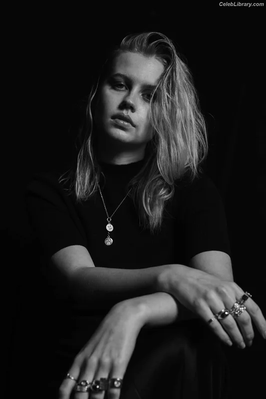 Angourie Rice photo 6 of 317