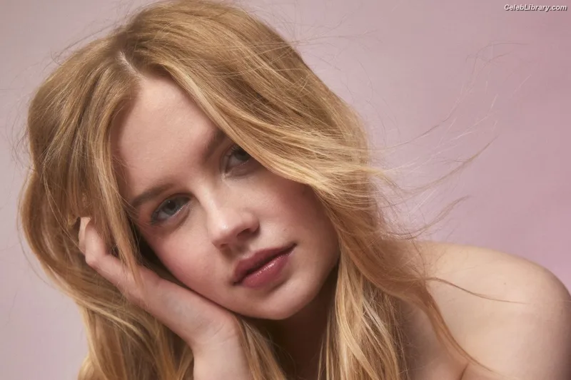 Angourie Rice photo 9 of 317