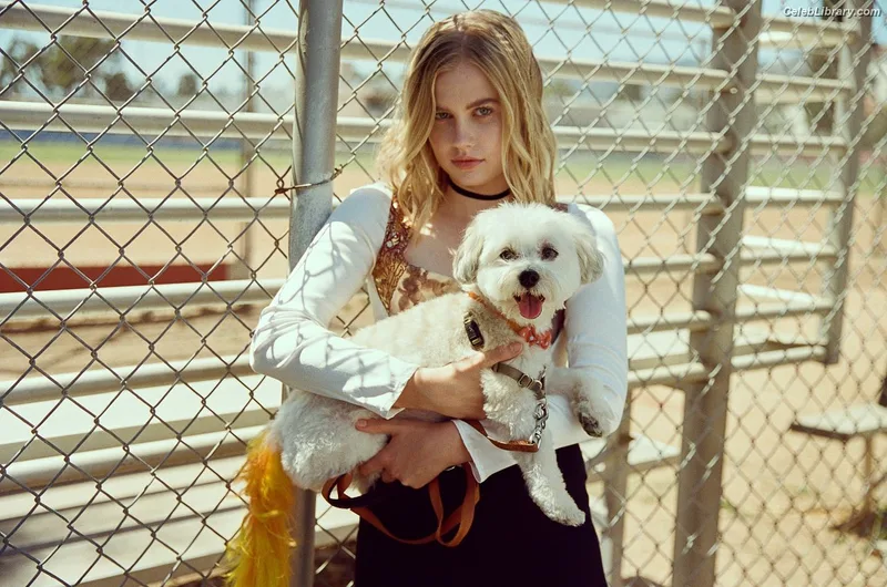 Angourie Rice photo 17 of 317