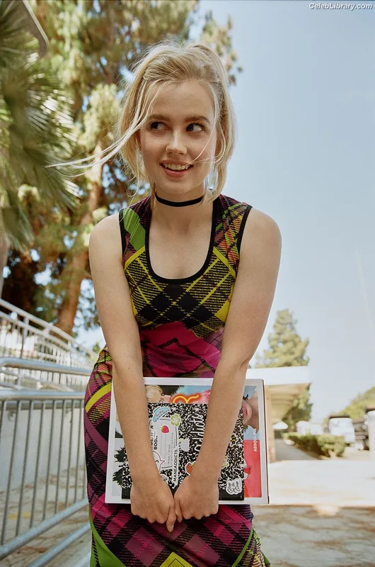 Angourie Rice photo 4 of 317