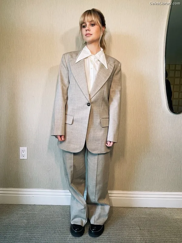 Angourie Rice photo 18 of 317