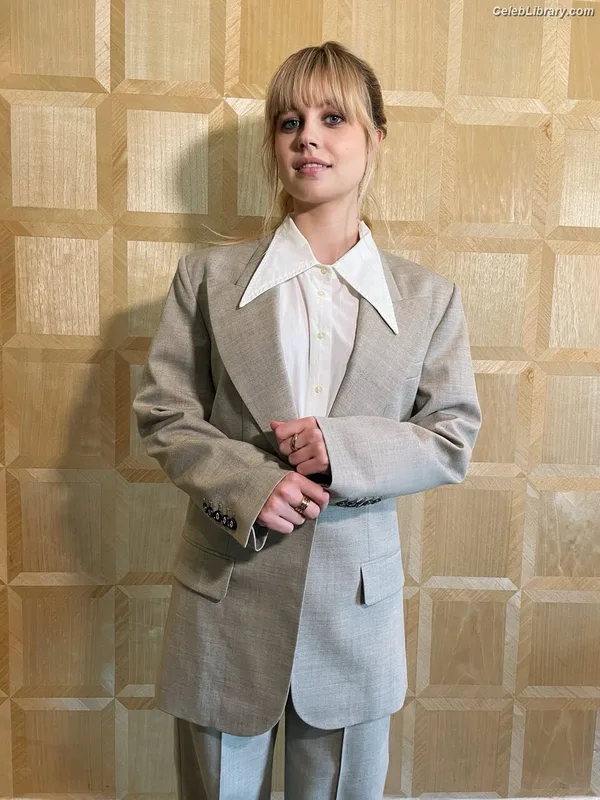 Angourie Rice photo 19 of 317