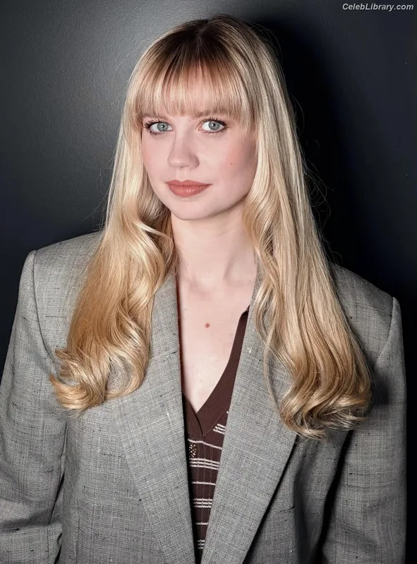 Angourie Rice photo 8 of 317
