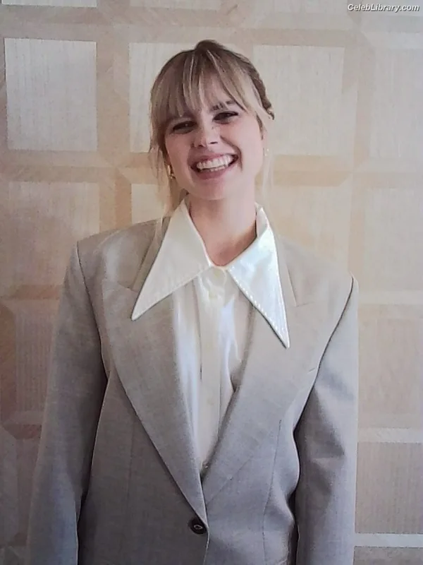 Angourie Rice photo 9 of 317