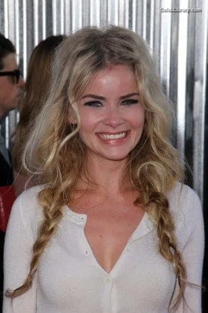 Anita Briem photo 8 of 56