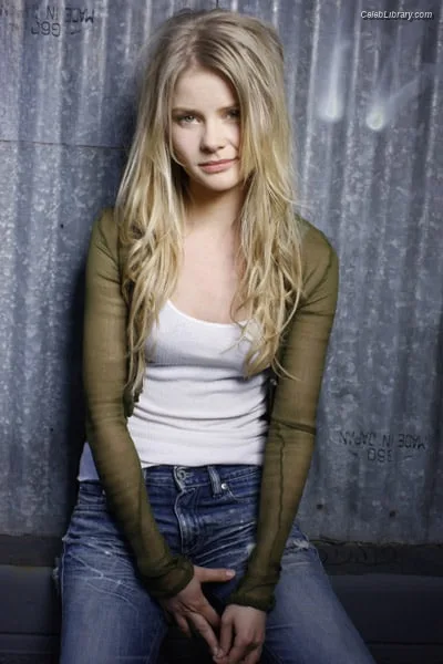 Anita Briem photo 24 of 56