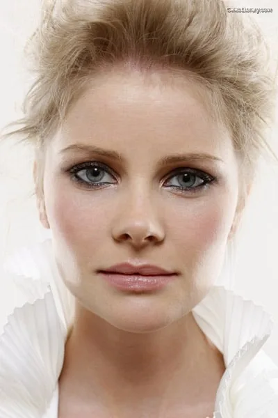 Anita Briem photo 3 of 56