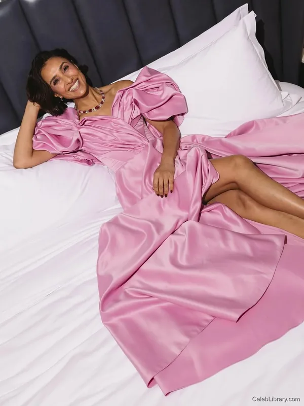 Anita Rani photo 4 of 79