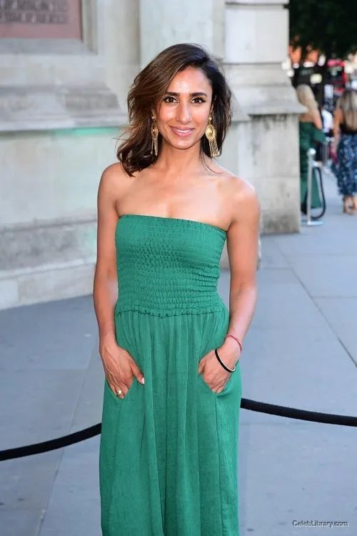 Anita Rani photo 6 of 79