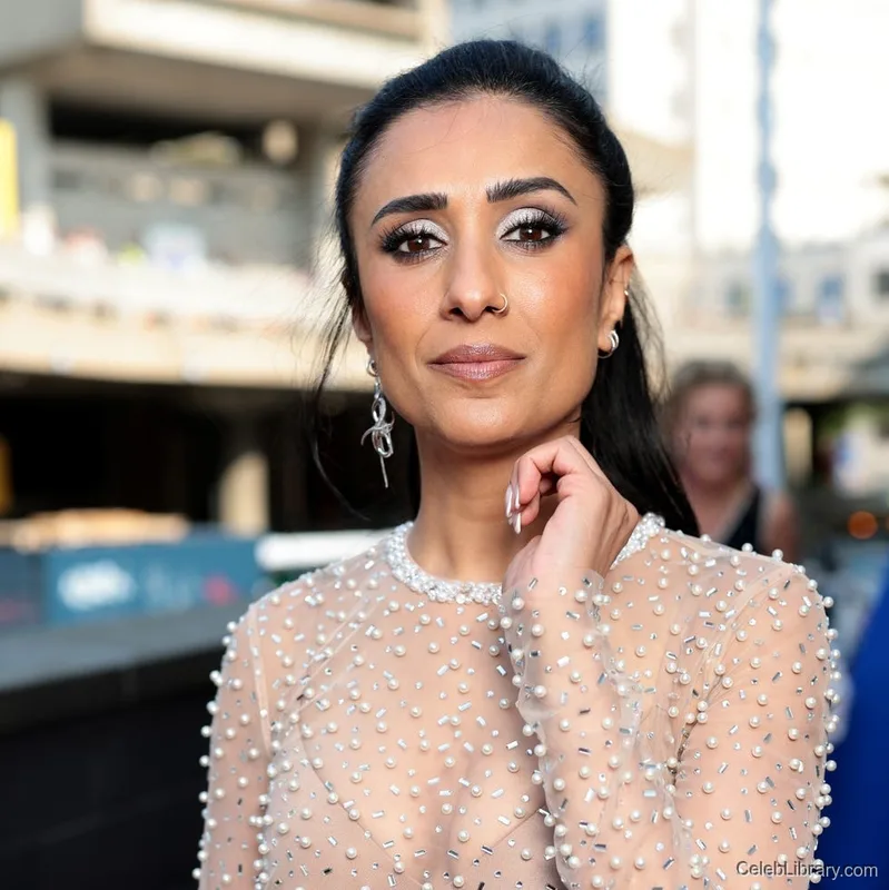 Anita Rani photo 20 of 79