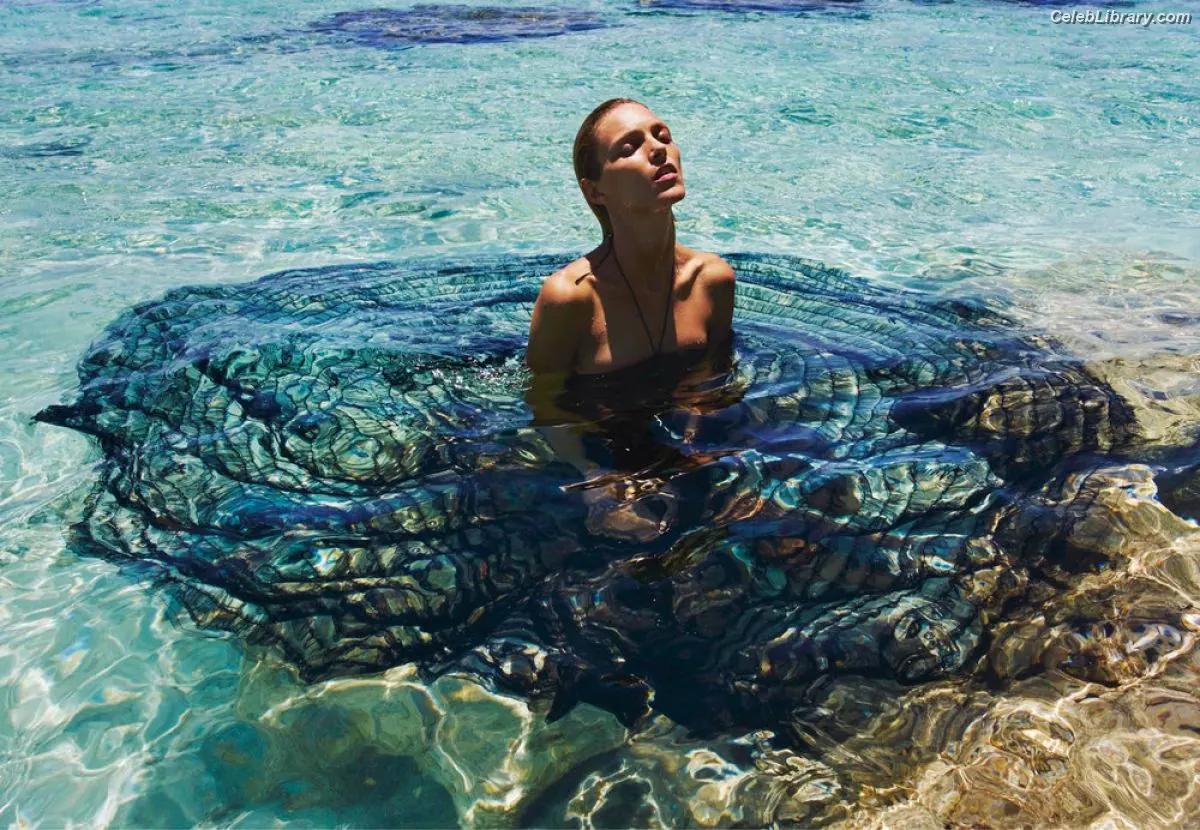 Anja Rubik photo 18 of 117