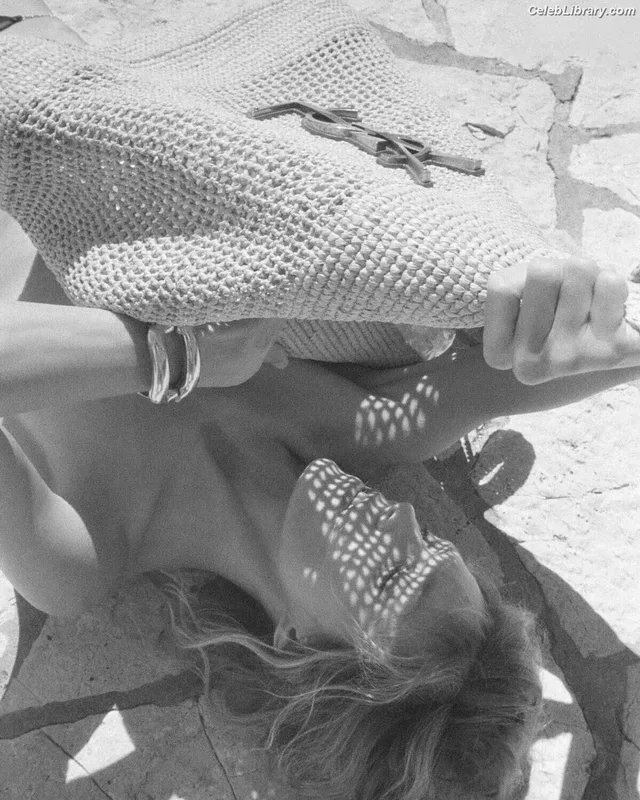 Anja Rubik photo 11 of 118