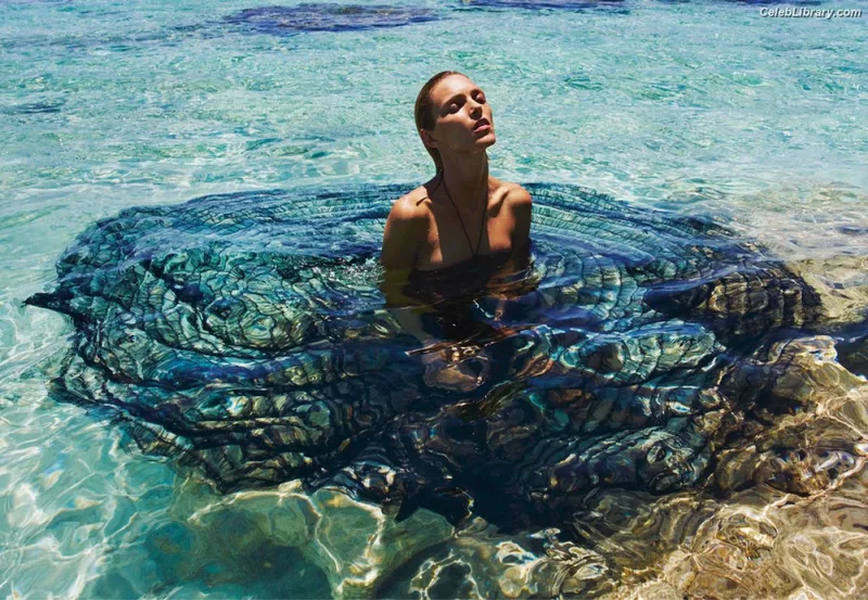 Anja Rubik photo 18 of 118