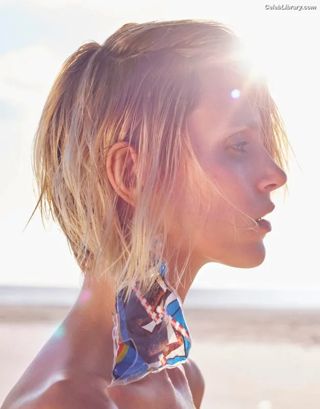 Anja Rubik photo 23 of 118
