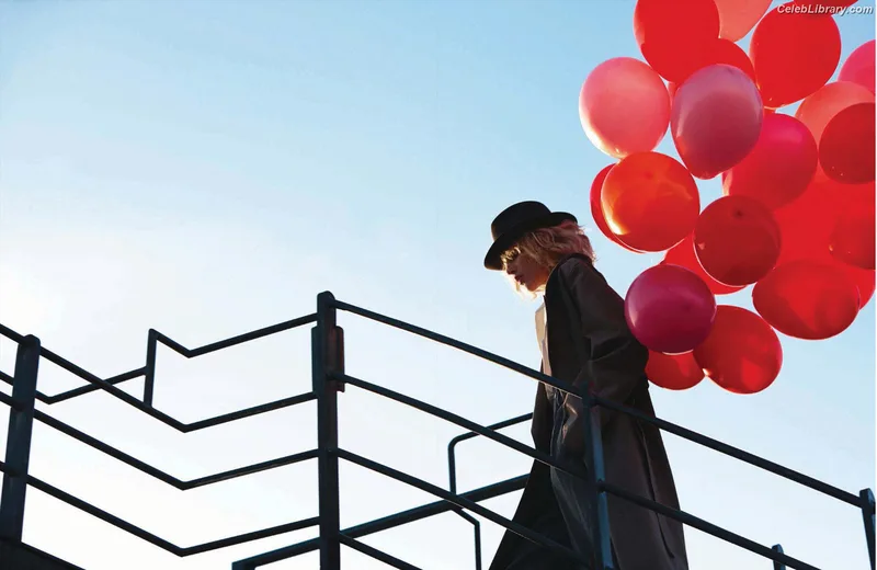 Anja Rubik photo 7 of 118