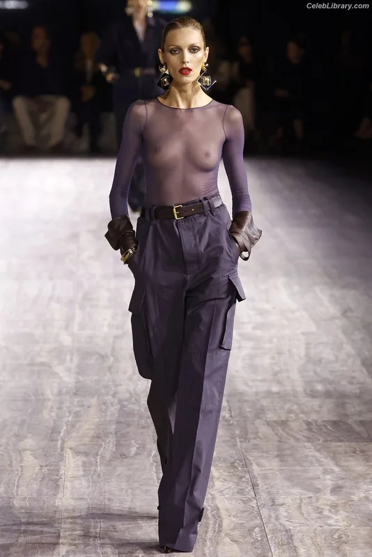 Anja Rubik photo 18 of 118