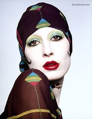 Anjelica Huston photo 4 of 36