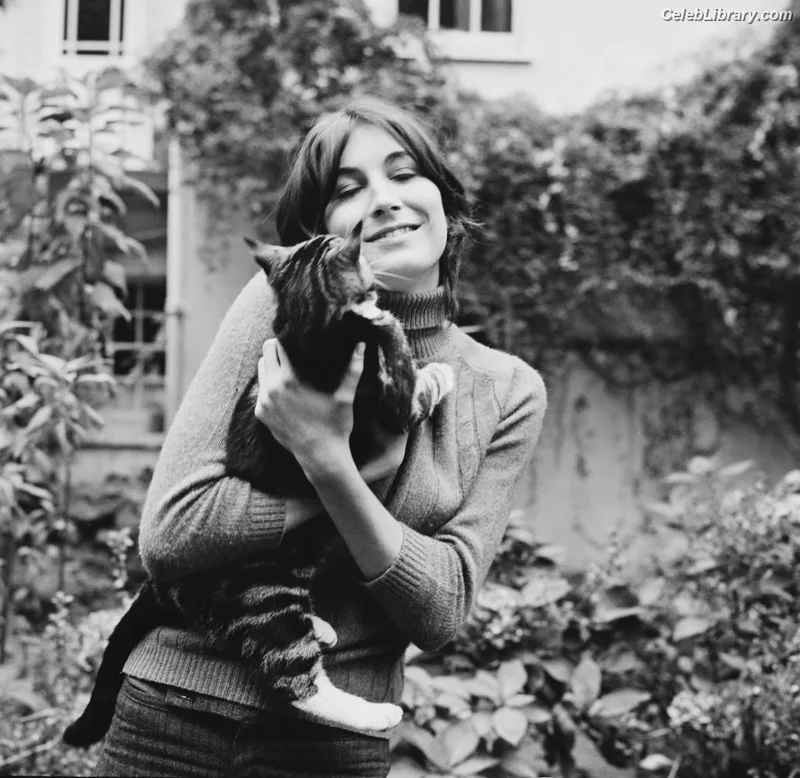 Anjelica Huston photo 6 of 36