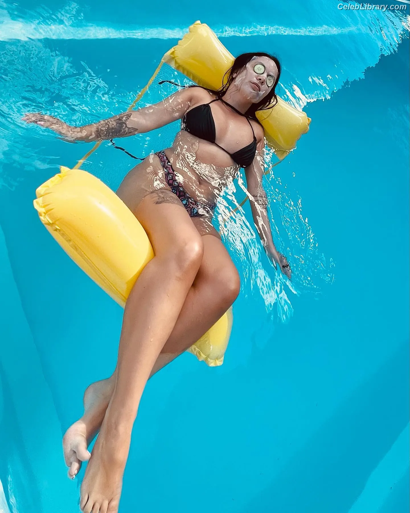 Anna Abreu photo 14 of 74