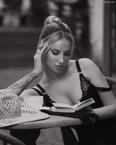 Anna Asti