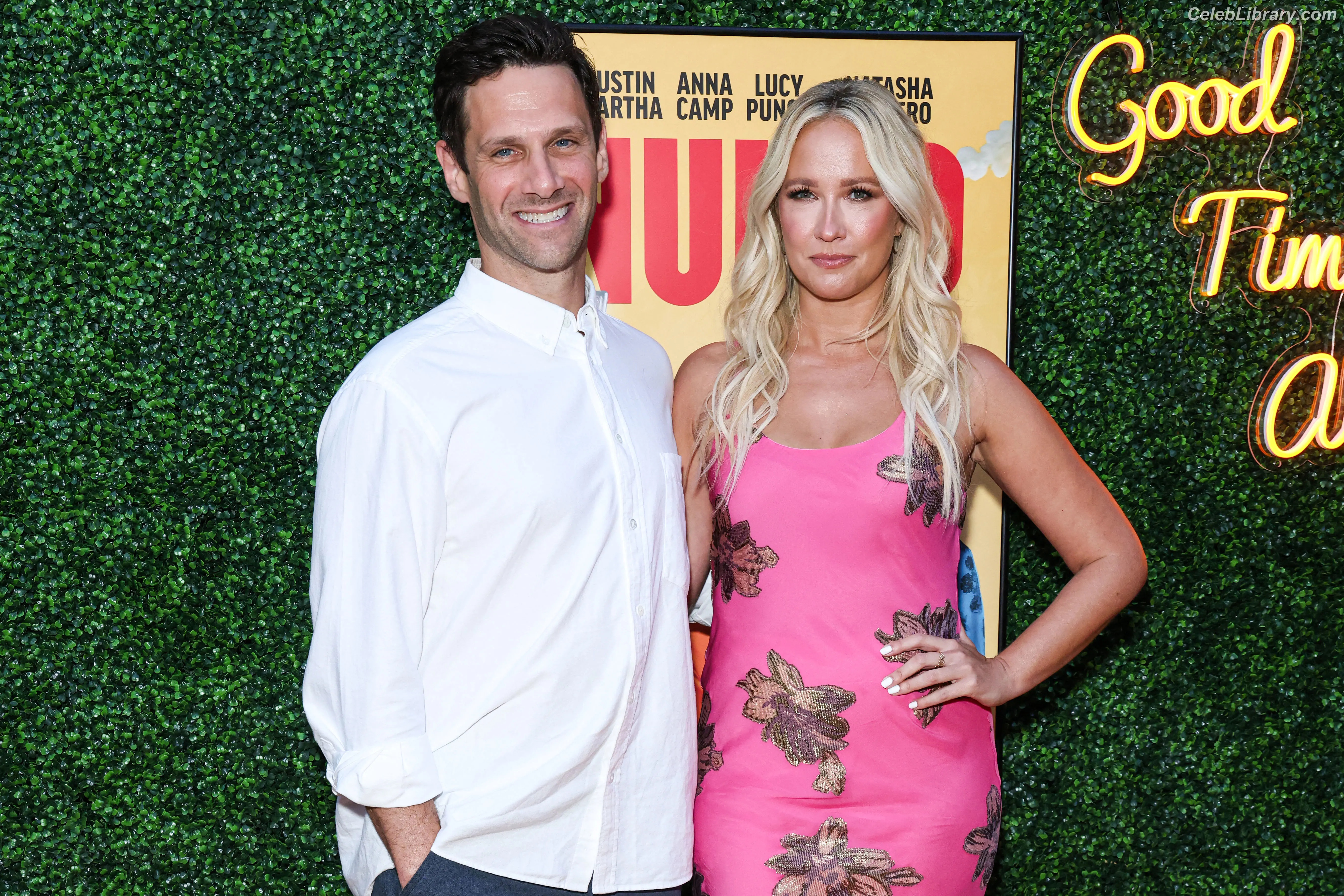 Anna Camp photo 8 of 161
