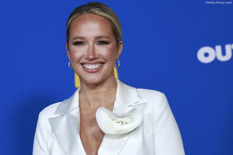 Anna Camp photo 4 of 161