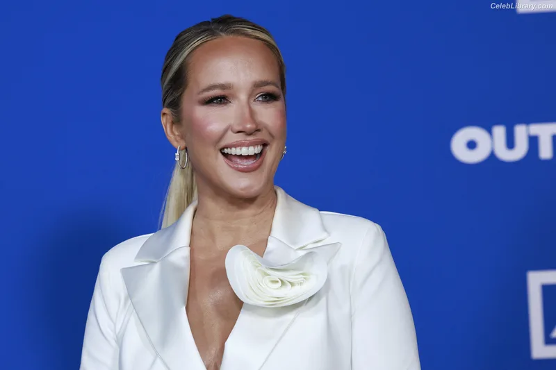 Anna Camp photo 5 of 161