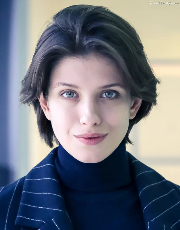 Anna Chipovskaya photo 11 of 61
