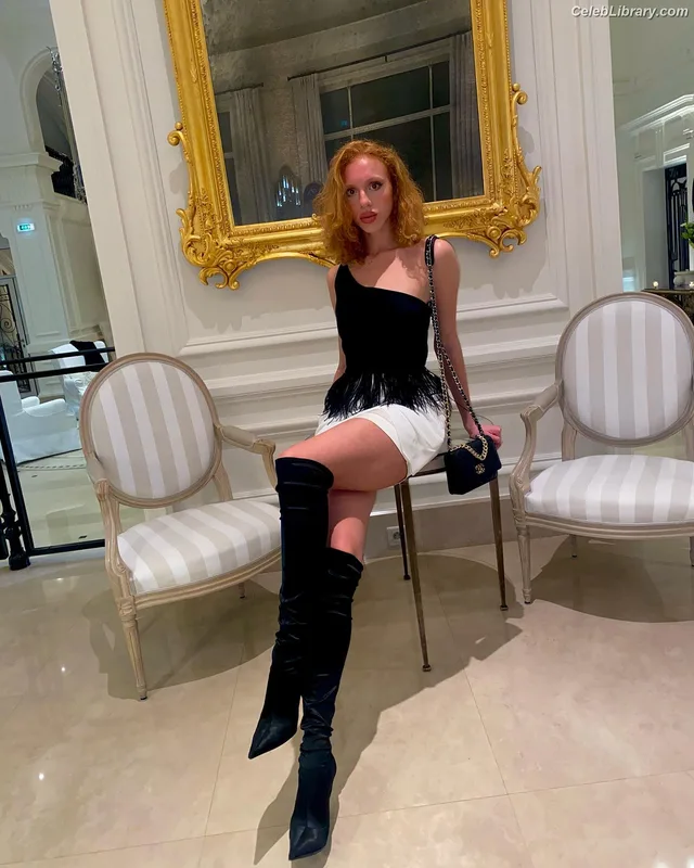Anna Ermakova photo 20 of 679