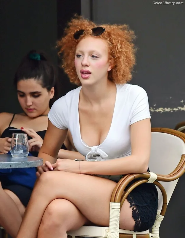 Anna Ermakova photo 10 of 679