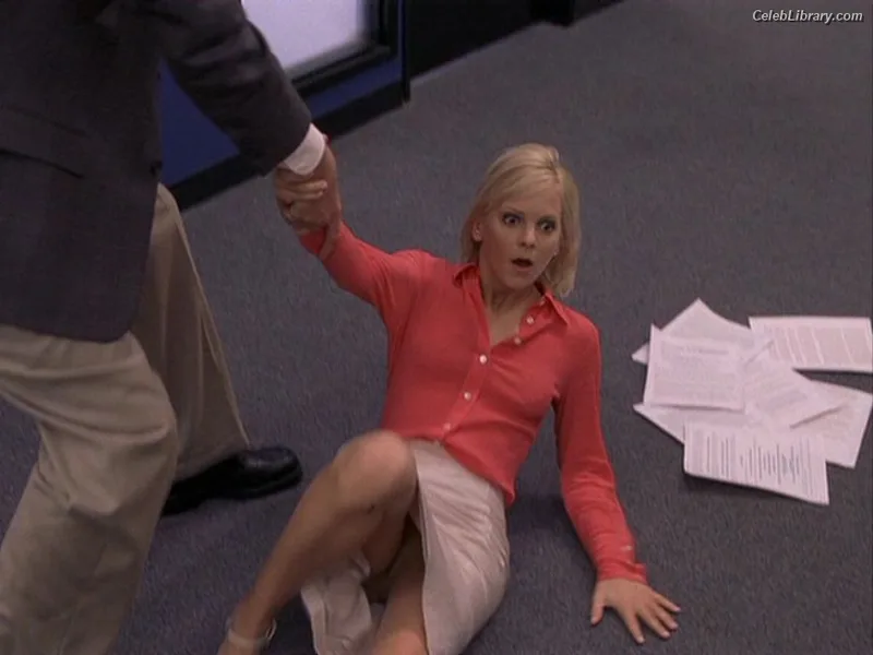 Anna Faris photo 10 of 83