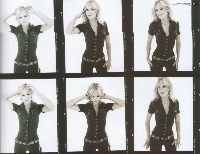 Anna Faris photo 14 of 83