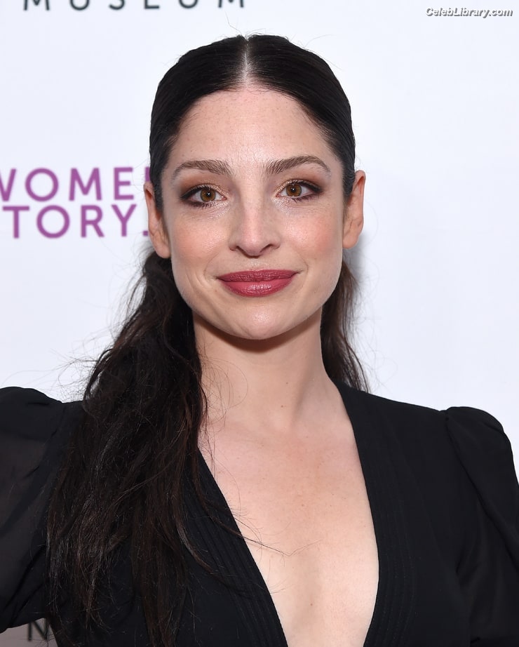 Anna Hopkins photo 7 of 68
