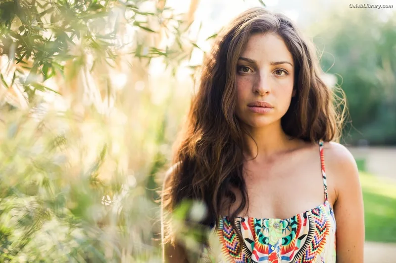 Anna Hopkins photo 2 of 68