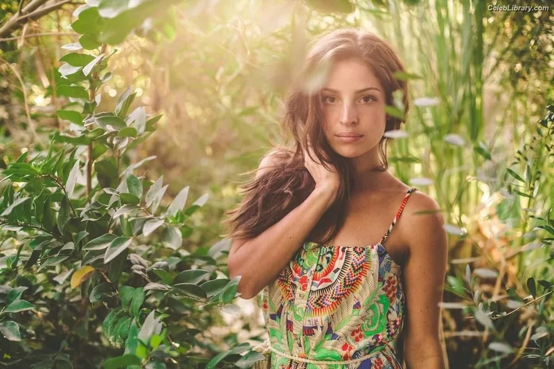 Anna Hopkins photo 5 of 68