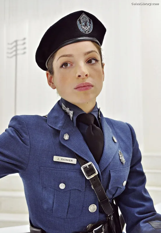 Anna Hopkins photo 24 of 68