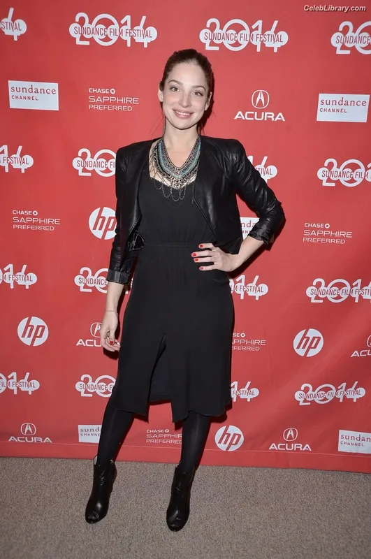 Anna Hopkins photo 10 of 68