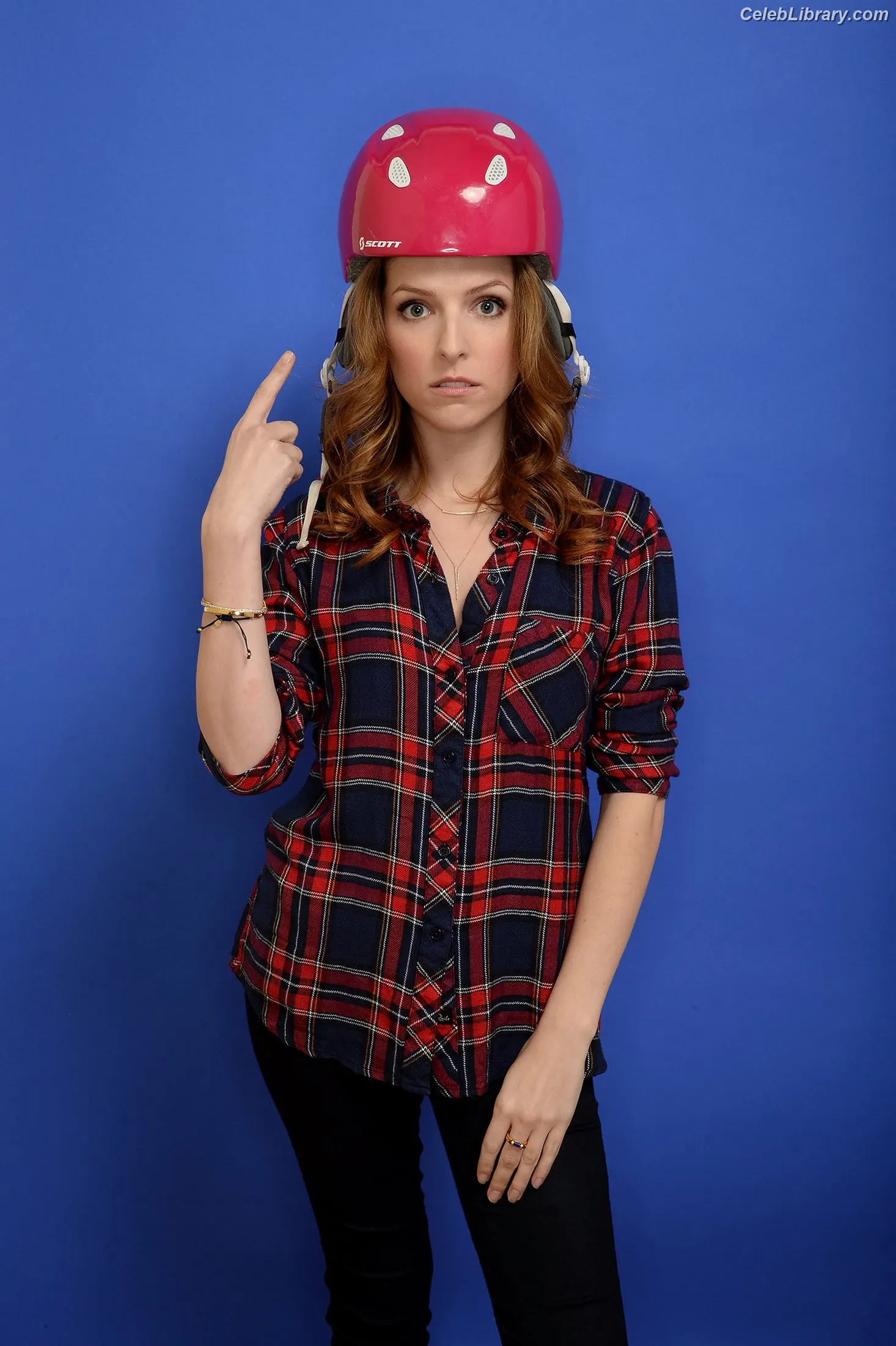 Anna Kendrick photo 15 of 1723