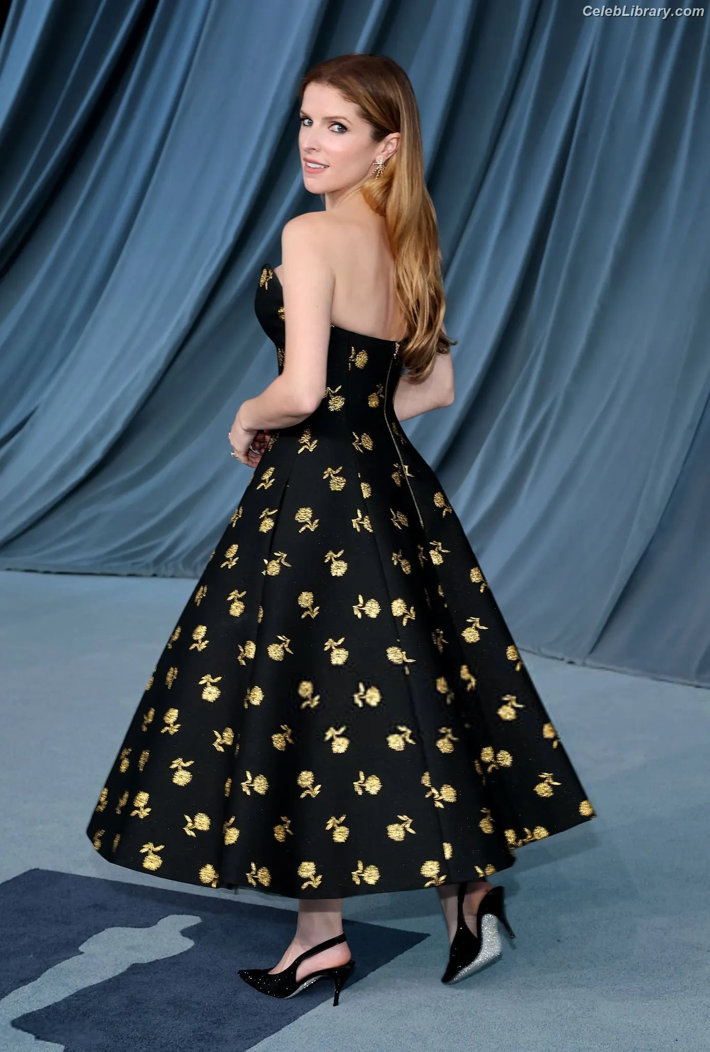 Anna Kendrick photo 18 of 1723